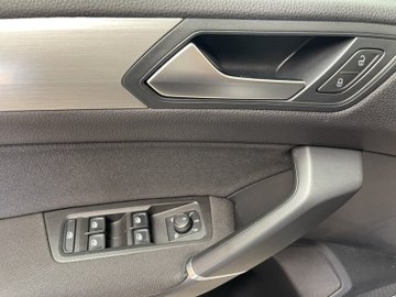 Touran BMT 1.5 TSI Comfortline ACC AUT Kam. LM – Bild 9
