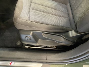A4 Avant 40 2.0 TDI S-Line S-line ACC AUT Navi – Bild 10