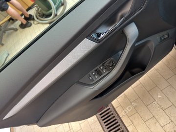 Karoq 1.5 TSI DSG Balance ACC AHK Navi eHeck – Bild 12