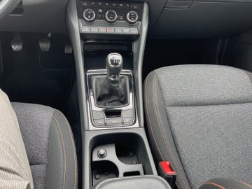Karoq 1.0 TSI Clever Navi KeyLess KlimaA. LED LM – Bild 13