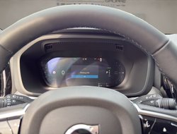 XC60 T8 AWDPLUS BLACK EDITION Lagom- Paket AHK