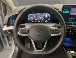 Golf VIII 1.5 eTSI W Style ACC AUT Kam. Navi HUD