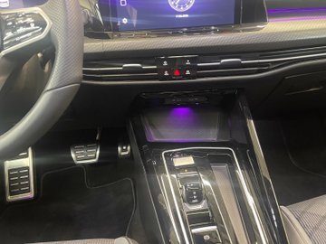 Golf VIII 1.5 eTSI R-Line DCC NaviPro R-Line ACC – Bild 14