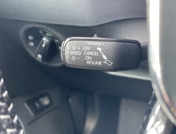 Karoq 1.5 TSI ACT Sportline DCC ACC AUT Navi LED