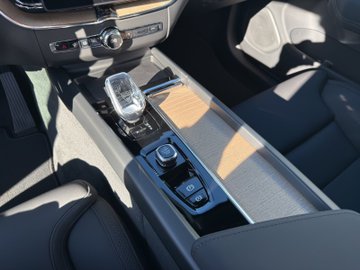 XC60 T8 AWD Plus Dark PHEV Gewerbe Aktion – Bild 14