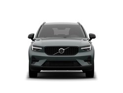 XC40 B3 Plus Dark Licht Paket ACC AUT Kam. 360