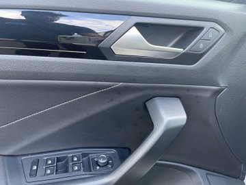 T-Roc 1.5 TSI R-Line Pano R-Line ACC AUT Kam. LM – Bild 9