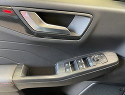 Kuga 2.5 Duratec PHEV ST-Line X ACC AUT Kam. HUD