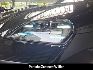 Taycan GTS HA-Lenkung Active-Ride Head-Up – Bild 30