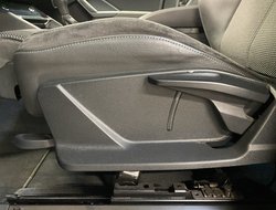 Q3 40 2.0 TFSI quattro S-Line S-line AUT Navi LM