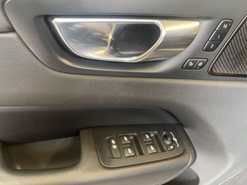 XC60 B4 (Diesel) Plus Bright ACC AHK AUT Kam. LM – Bild 9