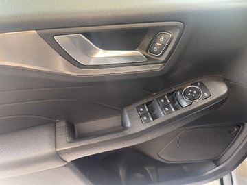 Kuga 2.5 Duratec PHEV Titanium X AUT Kam. Navi – Bild 9