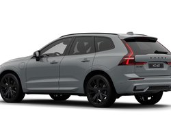 XC60 T8 Plus Black Edition Lagom- Paket PANO AHK