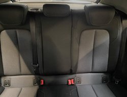 Q2 S-Line 35 1.5 TFSI S-line AHK AUT Kam. LED LM