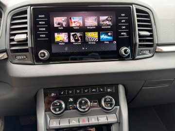 Karoq 2.0 TDI DSG Balance ACC AHK Navi LED – Bild 11