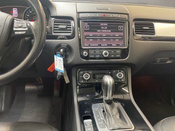 Touareg 4Motion 3.0 BMT V6 TDI Terrain Tech Pano – Bild 15