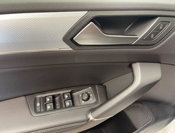 Touran BMT 1.5 TSI Comfortline ACC AHK AUT Navi