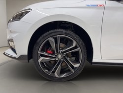 Fabia 130 Edition ACC Navi LED PDC KlimaA