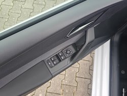 Leon Sportstourer 1.5 eTSI Road Edition ACC LM