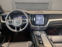 XC60 B5 Plus Black Edition ACC AHK AUT Kam. Navi