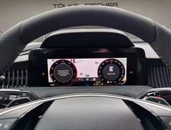 Superb Combi 2.0 TDI DSG Sportline DCC AHK Navi