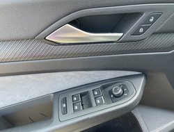 Golf VIII 1.5 eTSI R-Line R-Line IQLight ACC AHK