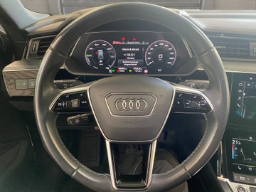 Q8 e-tron Sportback  50 quattro advanced Pano LM – Bild 11