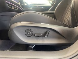 Passat Variant 1.5 TSI e W R-Line Pano R-Line LM