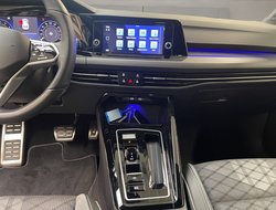 Golf VIII 1.5 eTSI R-Line R-Line AUT Sportp. LED