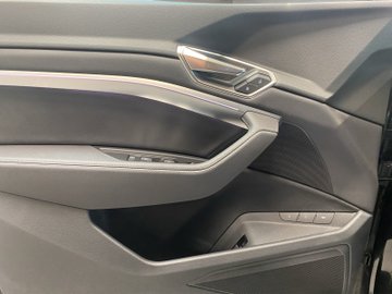 Q8 e-tron  50 quattro S-Line S-line ACC AUT Kam. – Bild 9
