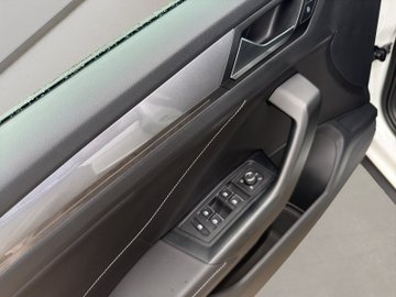 T-Roc 1.5 TSI Style Pano ACC Massage LED – Bild 15