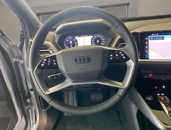 Q4 45 e-tron 210 kW ACC AUT Kam. Navi Standh. LM