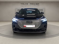 Q4 40 e-tron Basis ACC AUT Kam. Navi Pano HUD LM