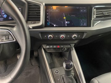 A1 Sportback 40 2.0 TFSI S-Line S-line AUT Navi – Bild 14