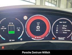 Taycan GTS HA-Lenkung Active-Ride Head-Up