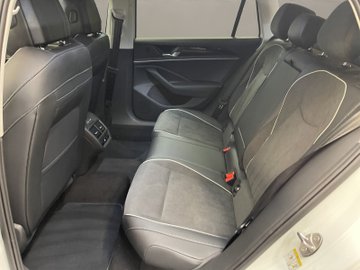 Passat Variant 2.0 TDI  Business DCC ACC AHK LM – Bild 15