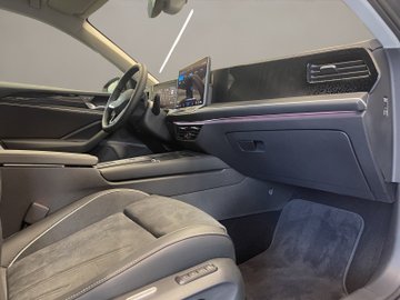 Passat Variant DSG TDI Business DCC ACC AHK LM – Bild 18