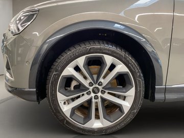 Q3 40 2.0 TFSI quattro advanced Pano AHK AUT 360 – Bild 7