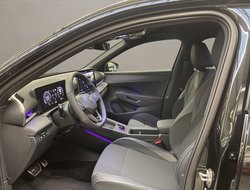 T-Roc R-Line 1.5 l eTSI OPF DSG R-Line IQLight