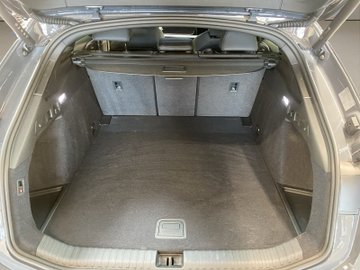 A6 e-tron Avant quattro W S-line ACC AHK AUT 360 – Bild 17