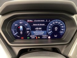 Q4 40 e-tron Basis ACC AUT Kam. Navi Pano HUD LM