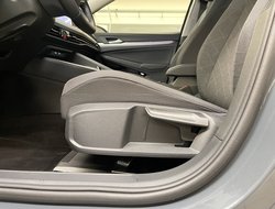 Golf VIII Variant 1.5 eTSI Life ACC AUT Navi LED