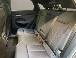 Q3 Sportback 1.5 W Pano S-line AHK AUT Navi Pano