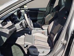 Octavia Combi 2.0 TSI DSG RS ACC AHK Navi 360