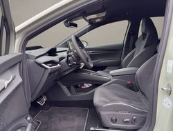 Elroq 85 Sportline ACC AHK Navi eSitz eHeck