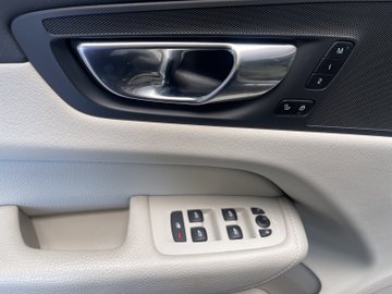 XC60 B4 Inscription AHK AUT Kam. Navi Virtual LM – Bild 9