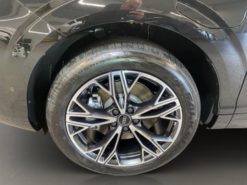 Q3 Sportback e-hybrid 1.5 200 kW ACC AHK LM – Bild 7