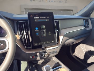 XC60 T8 AWD Plus Dark PHEV Gewerbe Aktion – Bild 13
