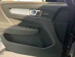 XC40 B3 Plus Black Edition Benzin !!!GEWERBE!!!