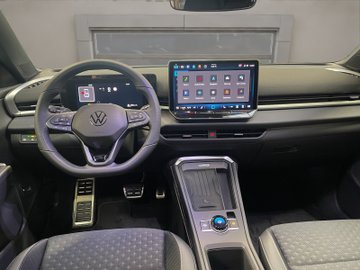 T-Roc R-Line 1.5 l eTSI OPF DSG R-Line IQLight – Bild 16